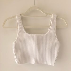 Aritzia Babaton Sculpt Knit Tank in White